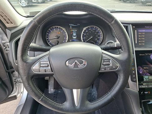 Used 2016 INFINITI Q50 3.0t Premium w/ Driver Assistance Package RWD image 19