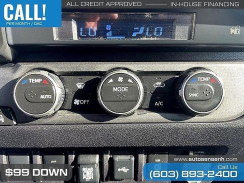 Used 2021 Toyota Tacoma TRD Off-Road w/ Technology Package AWD/4WD image 32