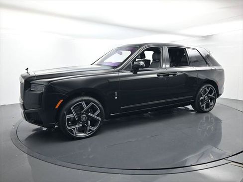 Certified 2025 Rolls-Royce Cullinan Black Badge AWD/4WD image 1