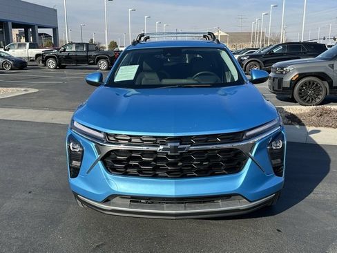 Certified 2025 Chevrolet Trax LT w/ Driver Confidence Package image 34