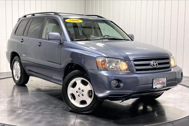 Used 2006 Toyota Highlander Limited AWD/4WD image 3