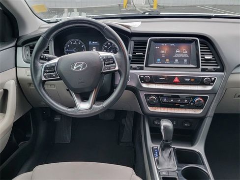Used 2018 Hyundai Sonata SEL image 15