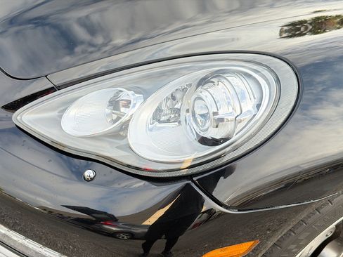 Used 2011 Porsche Panamera 4S AWD/4WD image 9