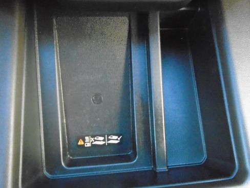 Used 2019 GMC Sierra 1500 SLT w/ SLT Premium Package image 71