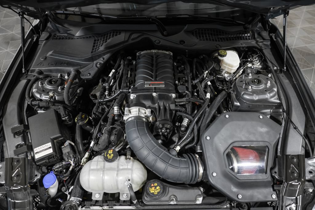 Used 2021 Ford Mustang GT Premium w/ Equipment Group 401A RWD image 14