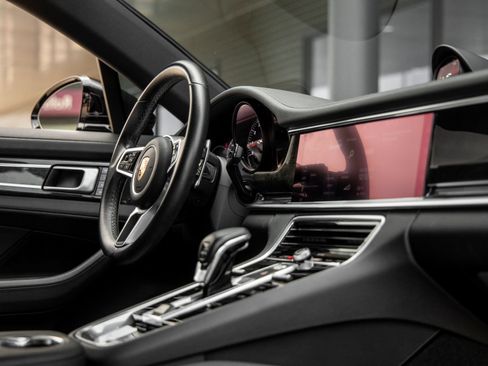 Certified 2020 Porsche Panamera 4S Executive AWD/4WD image 49