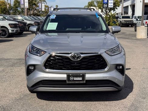 Used 2023 Toyota Highlander Platinum image 6