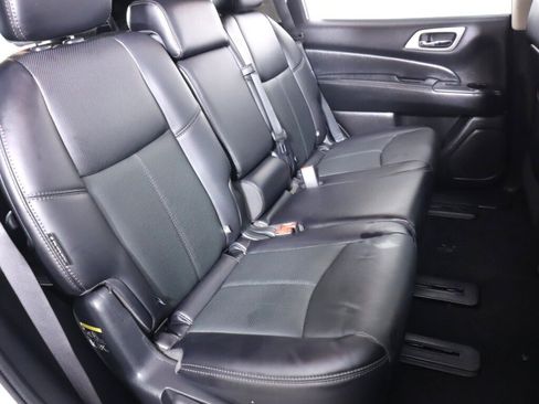 Used 2020 Nissan Pathfinder Platinum AWD/4WD image 48