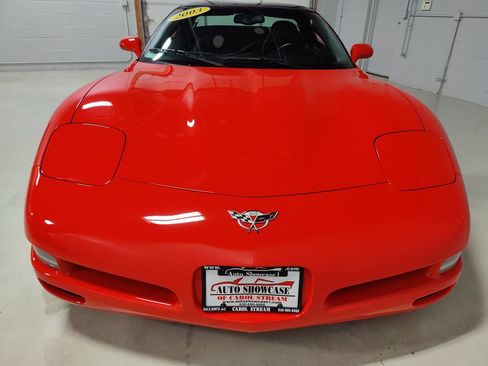 Used 2003 Chevrolet Corvette Coupe w/ Preferred Equipment Group RWD image 3
