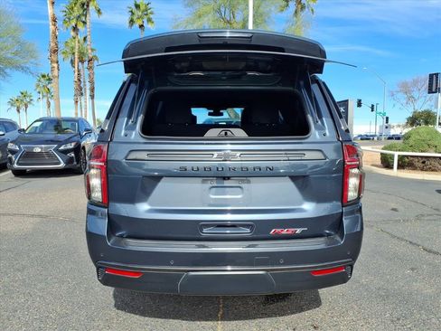 Used 2021 Chevrolet Suburban RST w/ Luxury Package image 11