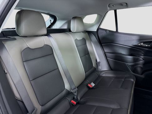 New 2026 Chevrolet Trax ACTIV w/ Sunroof Package image 30