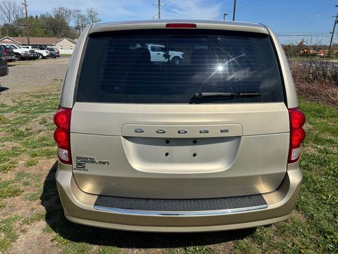 Used 2012 Dodge Grand Caravan American Value Package image 6