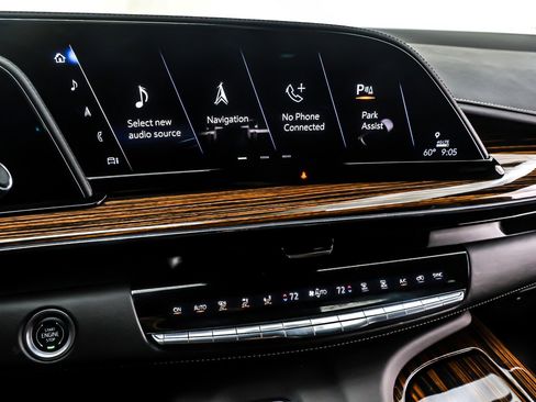 Used 2024 Cadillac Escalade ESV Luxury image 20