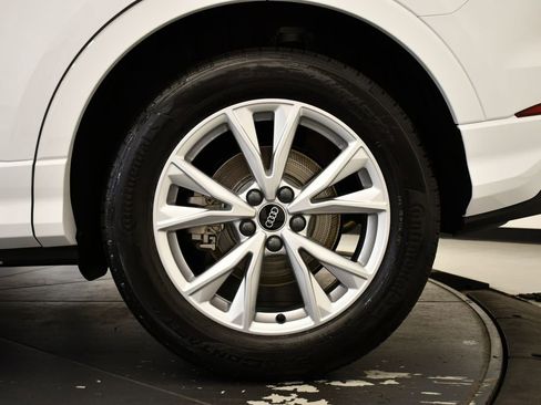 Used 2025 Audi Q3 2.0T Premium w/ Convenience Package image 15