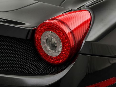 Used 2014 Ferrari 458 Spider image 23