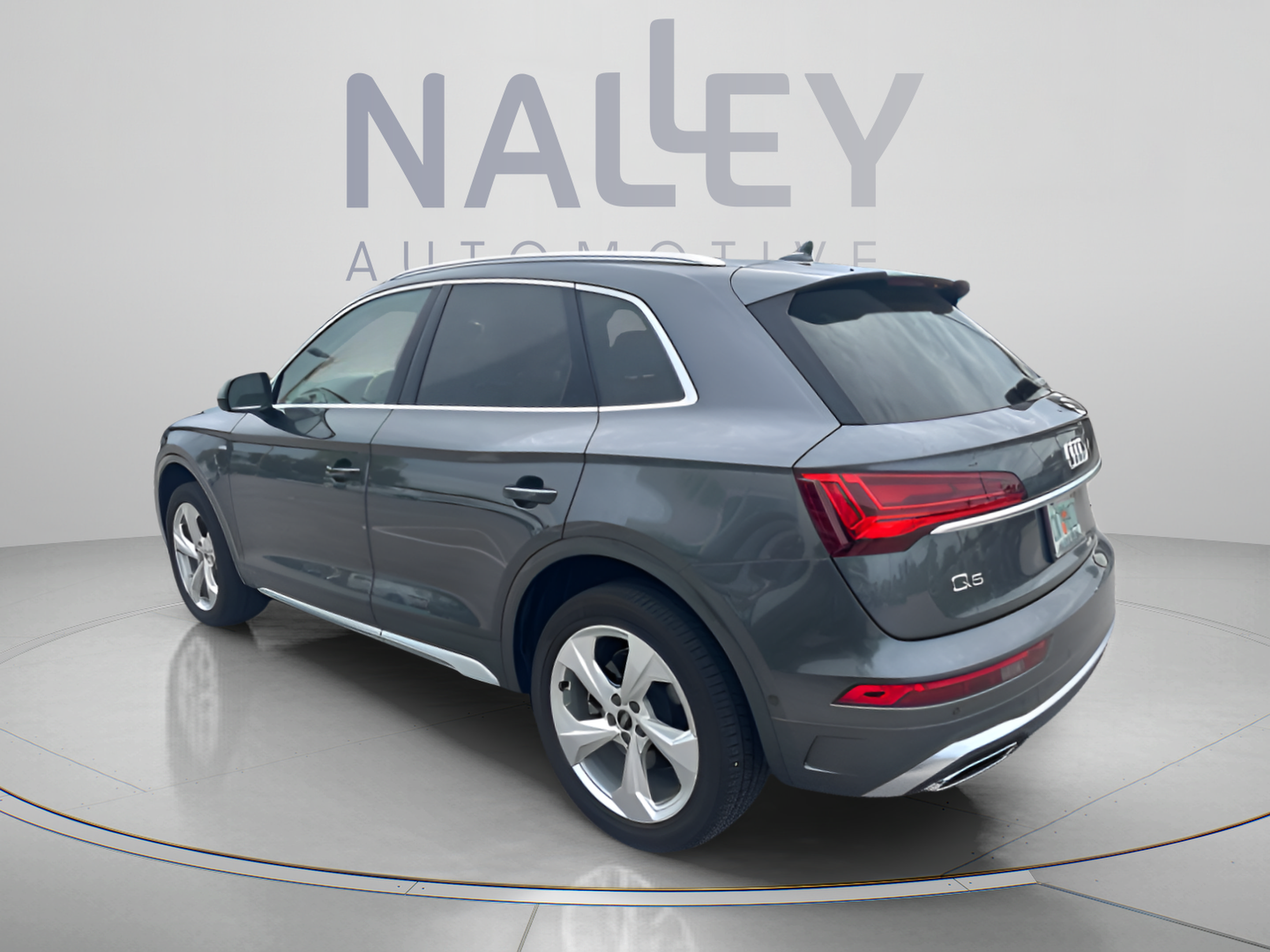 Used 2024 Audi Q5 2.0T Prestige AWD/4WD image 3