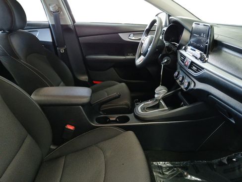 Used 2024 Kia Forte LX image 15