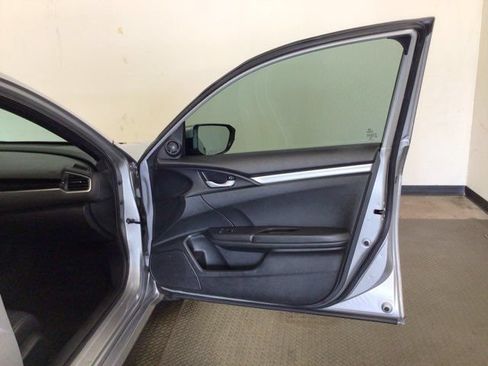 Used 2021 Honda Civic Sport image 9