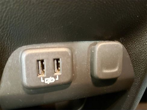 Used 2021 GMC Canyon AT4 w/ Driver Alert Package image 27