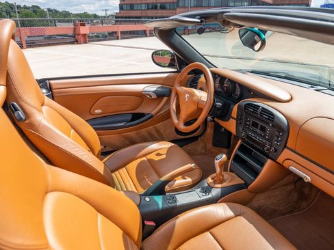 Used 2003 Porsche Boxster RWD image 21