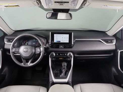 Used 2023 Toyota RAV4 XLE image 3