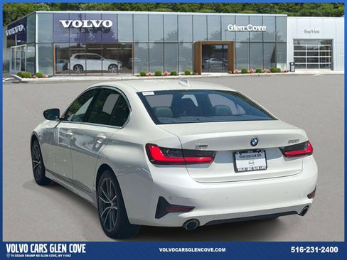 Used 2021 BMW 330i xDrive Sedan w/ Convenience Package AWD/4WD image 5