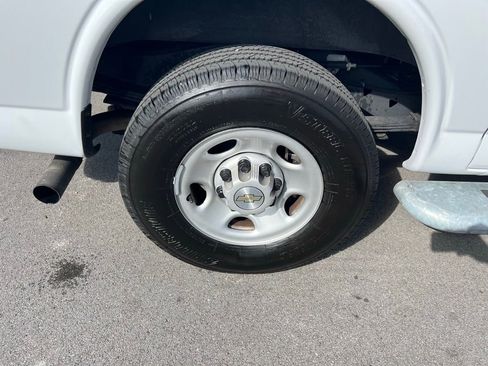 Used 2024 Chevrolet Express 2500 w/ Driver Convenience Package image 11