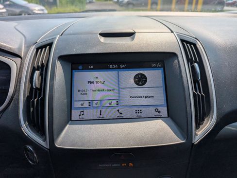 Used 2019 Ford Edge SEL w/ Equipment Group 201A AWD/4WD image 16