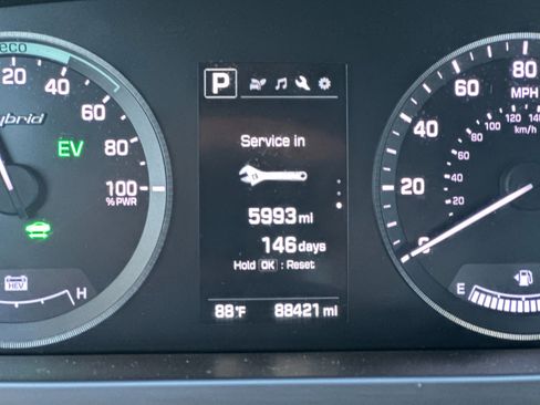 Used 2017 Hyundai Sonata Limited image 26