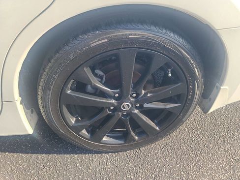 Used 2017 Nissan Altima 2.5 SR w/ Midnight Edition Package image 11