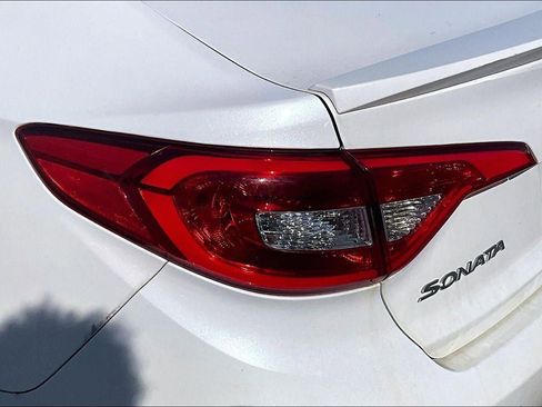Used 2016 Hyundai Sonata SE image 13