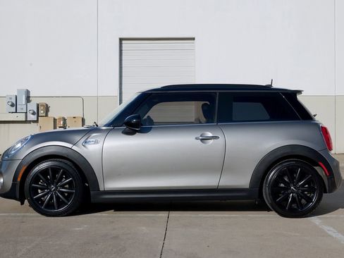 Used 2017 MINI Cooper S image 15