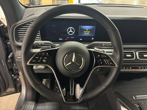 Used 2025 Mercedes-Benz GLE 450e 4MATIC image 15