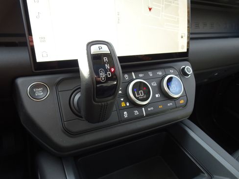 New 2026 Land Rover Defender 110 S image 21