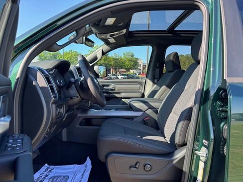 New 2026 RAM 1500 4x4 Crew Cab image 13