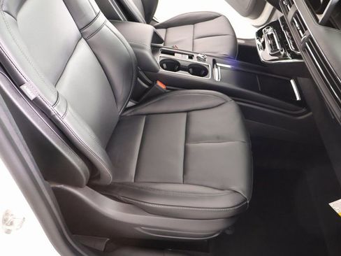 New 2026 Lincoln Corsair Premiere image 14