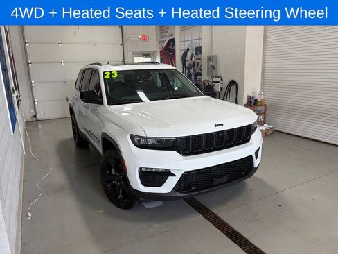 Used 2023 Jeep Grand Cherokee Limited w/ Luxury Tech Group II AWD/4WD image 2