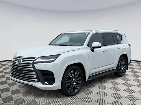 Used 2026 Lexus LX 700h Luxury AWD/4WD image 5