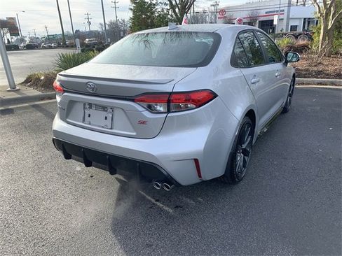 Used 2025 Toyota Corolla SE image 8