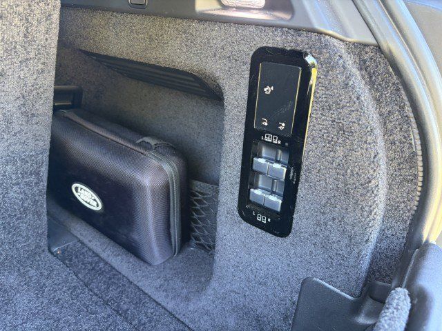 Used 2023 Land Rover Range Rover Long Wheelbase SE AWD/4WD image 27