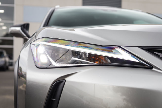 Used 2020 Lexus UX 250h w/ Premium Package AWD/4WD image 11