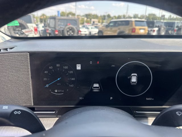 Used 2024 Hyundai Kona Limited AWD/4WD image 15
