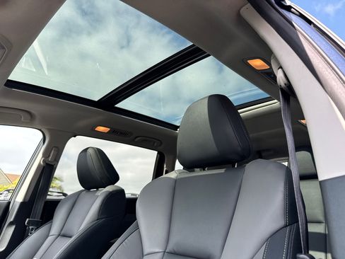 Used 2023 Subaru Ascent Onyx Edition Limited image 4