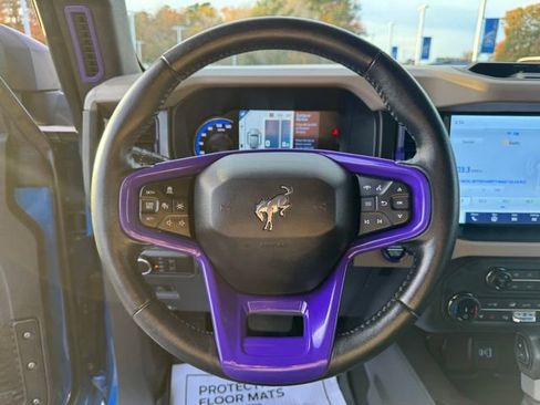 Used 2022 Ford Bronco Wildtrak image 8