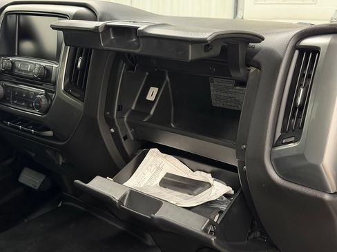 Used 2019 Chevrolet Silverado 1500 LT AWD/4WD image 24
