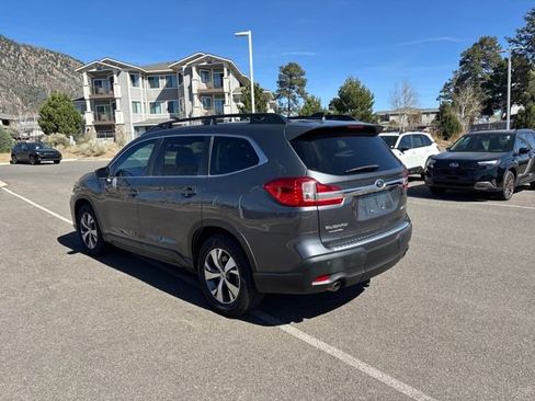 Used 2020 Subaru Ascent Premium w/ Convenience Package image 5