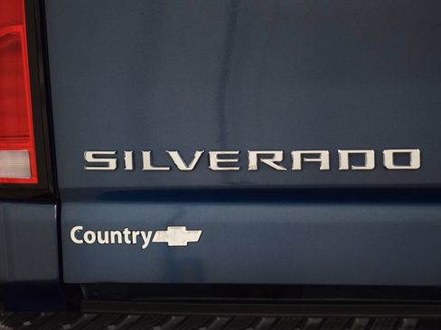 Used 2024 Chevrolet Silverado 2500 High Country w/ High Country Premium Package AWD/4WD image 24