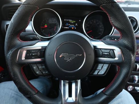Used 2020 Ford Mustang Coupe RWD image 24