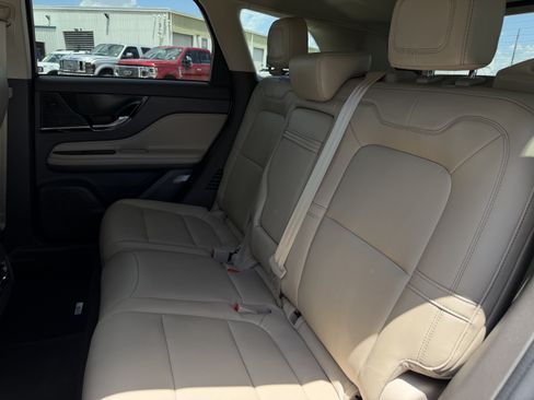 Used 2022 Lincoln Corsair FWD image 30