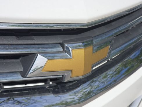 Used 2015 Chevrolet Impala LT FWD image 7